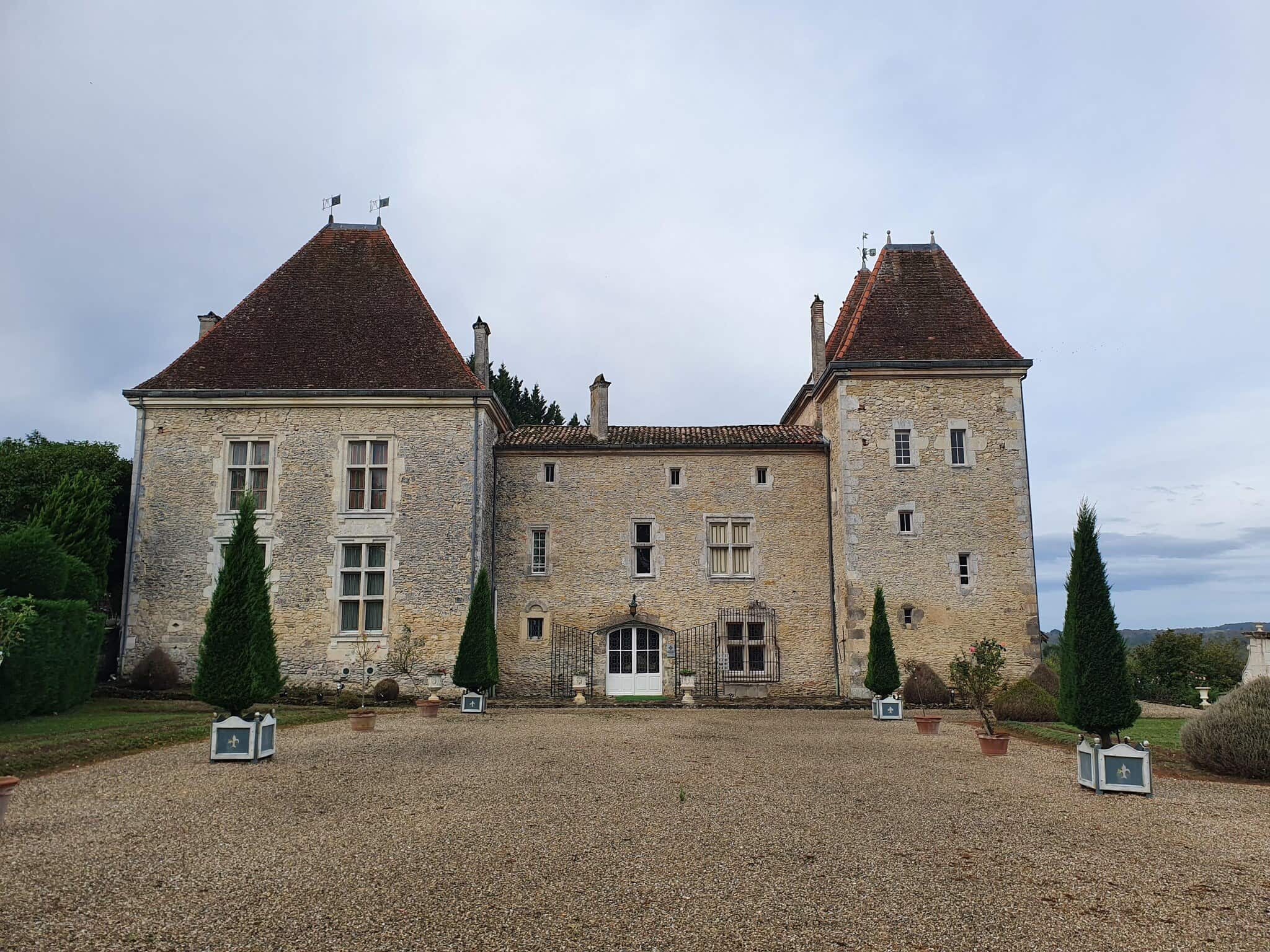 Façade du Château de Malvirade